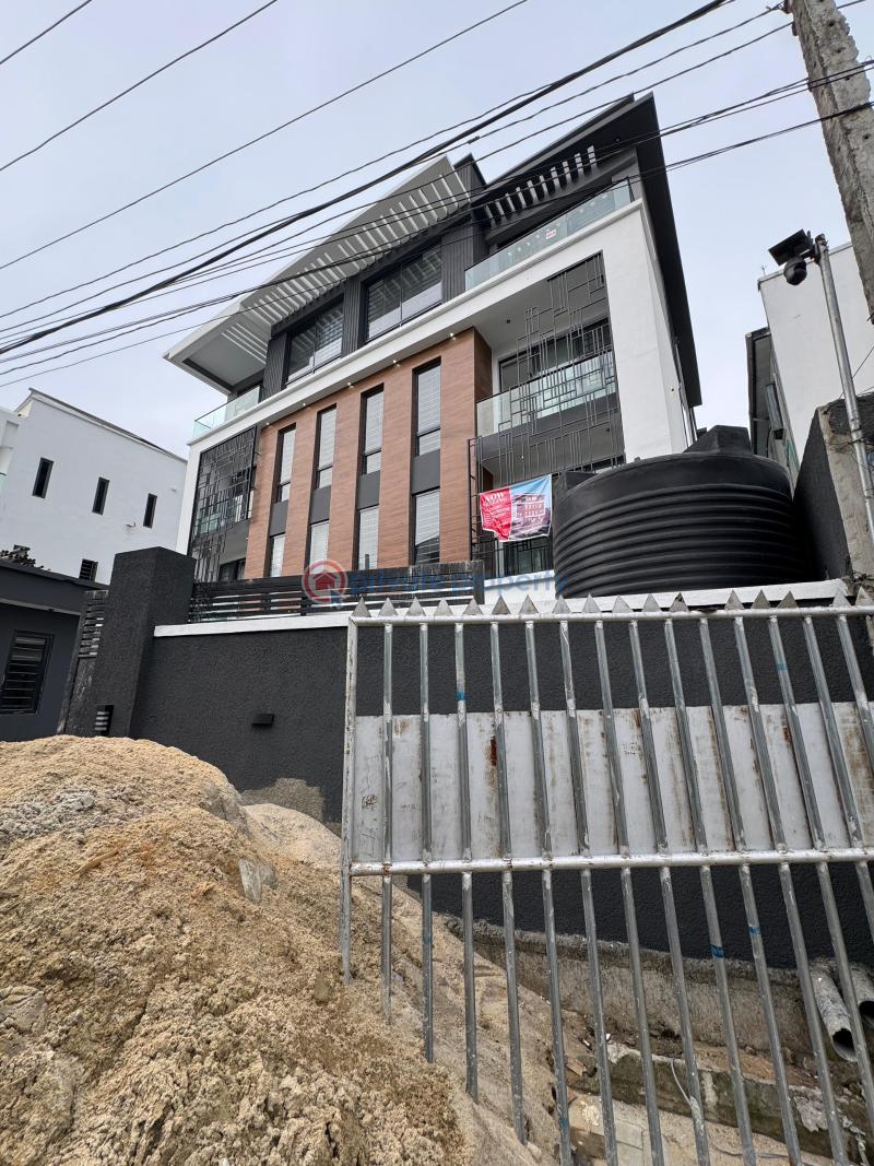 2 bedroom Block Of Flats For Sale Fully Serviced Ologolo Lekki Lagos - 2