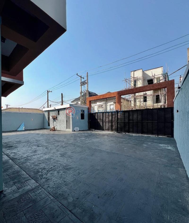 2 bedroom Block Of Flats For Sale Ologolo Lekki Lagos - 2