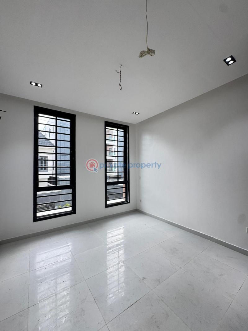 2 bedroom Flat & Apartment For Sale Ologolo Lekki Lagos - 3