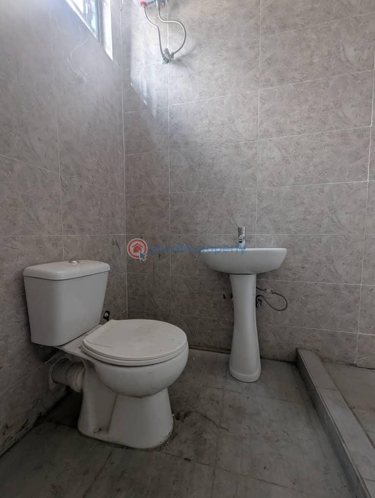 2 bedroom Block Of Flats For Rent Ologolo Lekki Lagos - 12