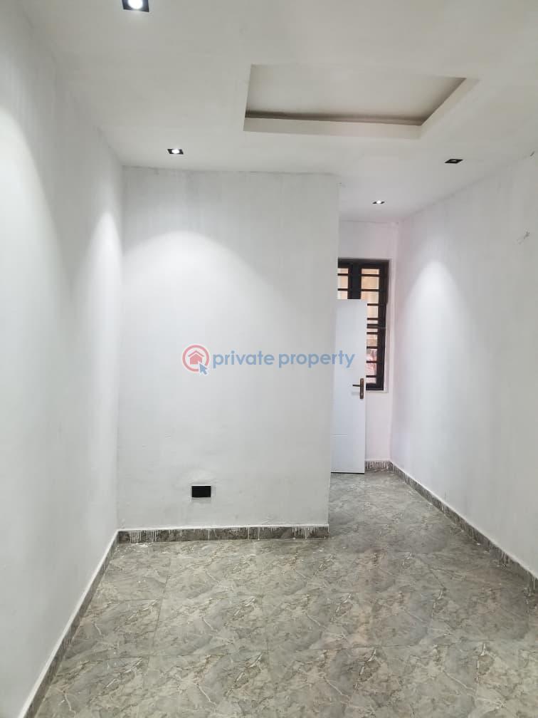 2 bedroom Block Of Flats For Rent Maiyegun Ologolo Lekki Lagos - 1