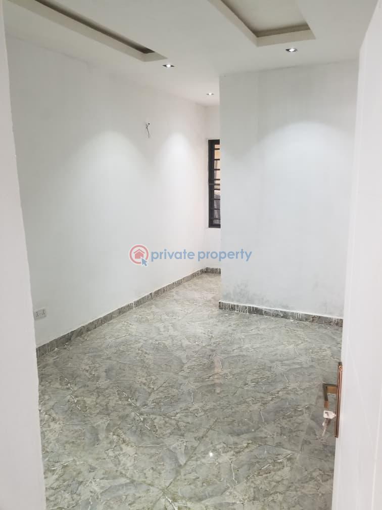 2 bedroom Block Of Flats For Rent Maiyegun Ologolo Lekki Lagos - 2