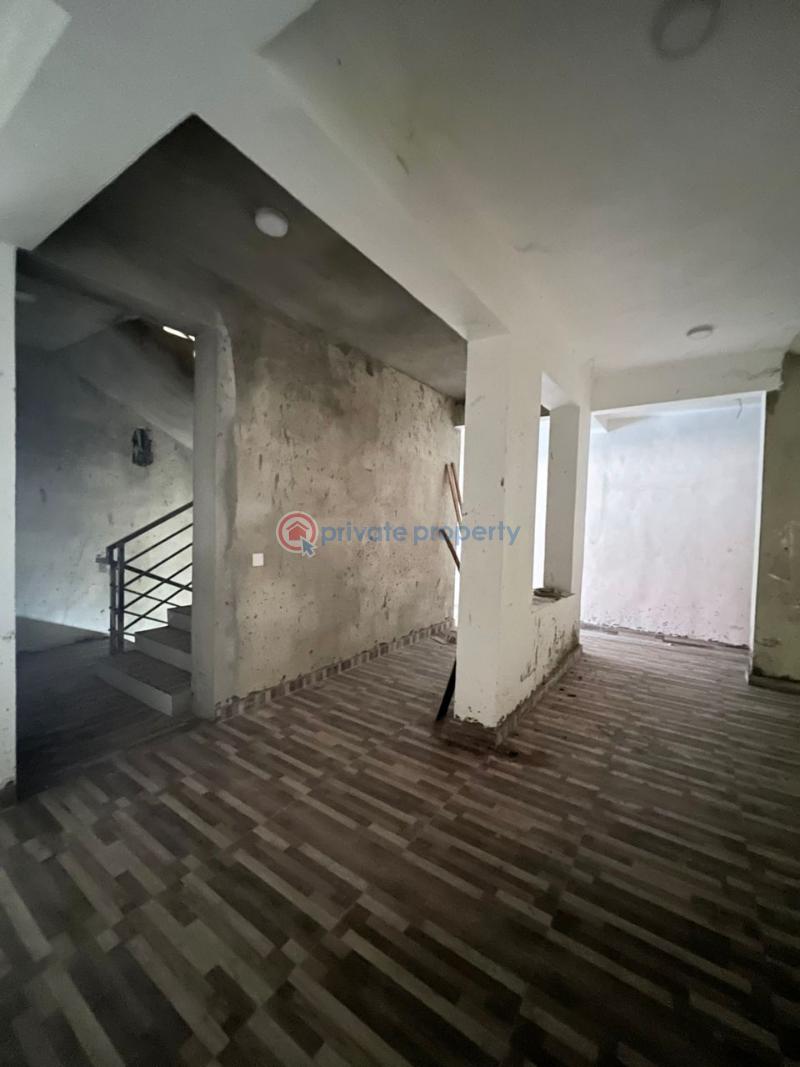 Fully serviced 2bedrooms apartment in ologolo lekki - 4 2 bedroom Block Of Flats For Sale Ologolo Lekki Lagos - 4