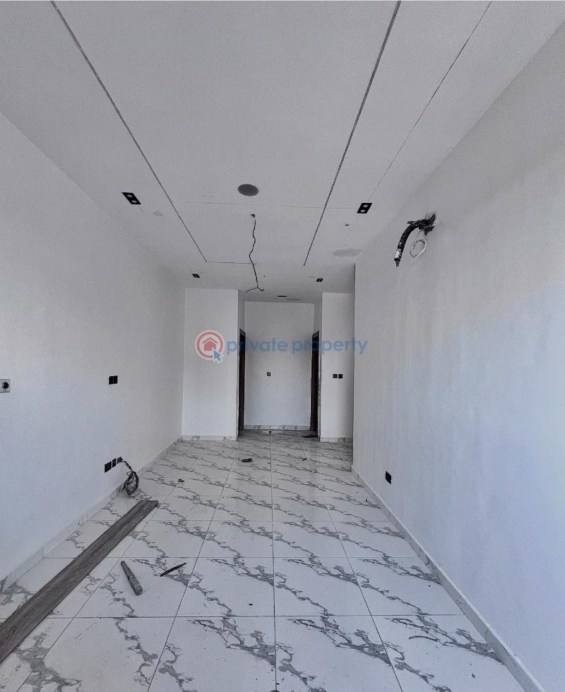 Fully serviced  3 bedroo apartments with swimming pool & gym - 5 3 bedroom Block Of Flats For Sale By Chevron 2nd Tollgate Lekki Along Lekki Expressway Lagos - 5