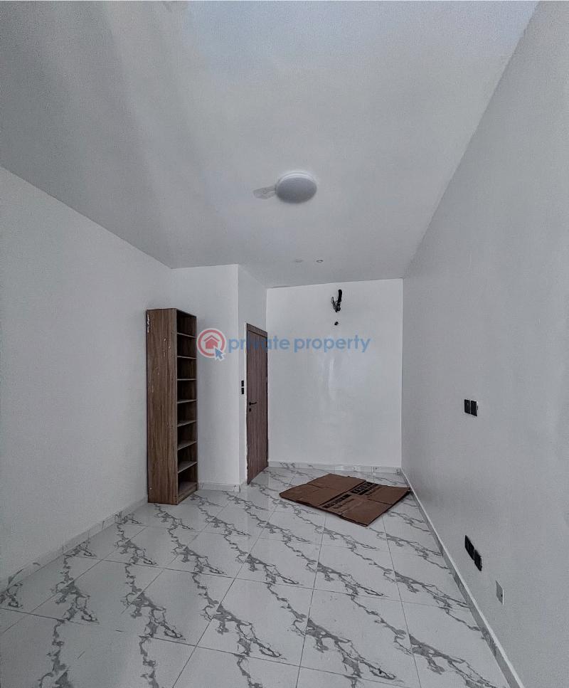 Fully serviced  3 bedroo apartments with swimming pool & gym - 13 3 bedroom Block Of Flats For Sale By Chevron 2nd Tollgate Lekki Along Lekki Expressway Lagos - 13
