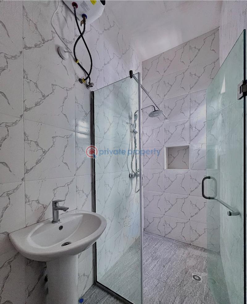 Fully serviced  3 bedroo apartments with swimming pool & gym - 14 3 bedroom Block Of Flats For Sale By Chevron 2nd Tollgate Lekki Along Lekki Expressway Lagos - 14