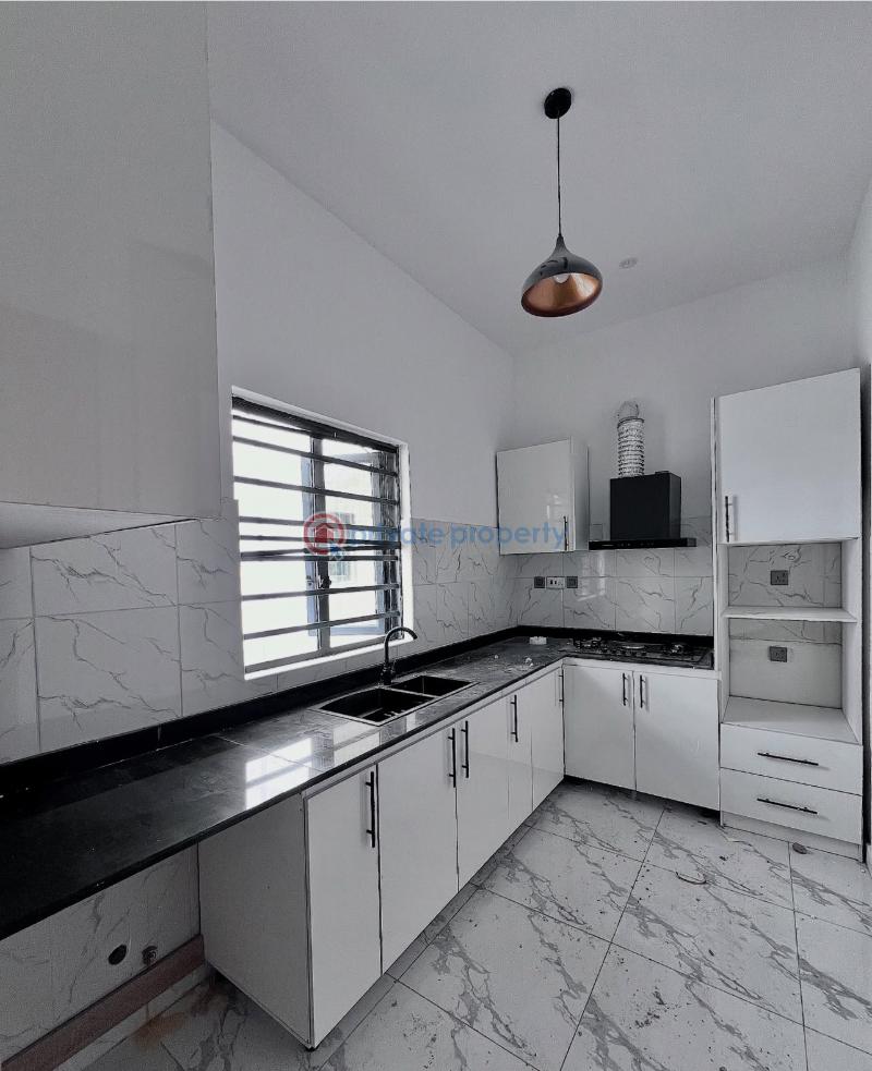 Fully serviced  3 bedroo apartments with swimming pool & gym - 6 3 bedroom Block Of Flats For Sale By Chevron 2nd Tollgate Lekki Along Lekki Expressway Lagos - 6