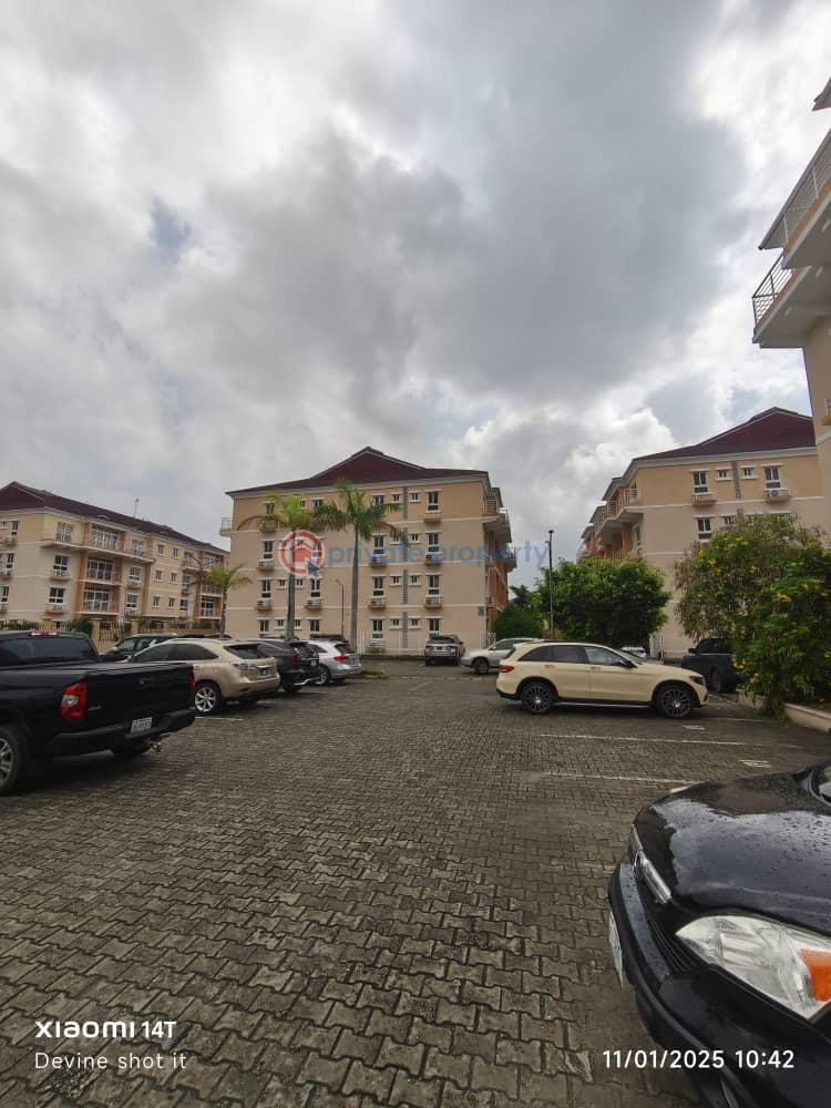 3 bedroom Block Of Flats For Rent Cadogan Estate Osapa Lekki Lagos - 11