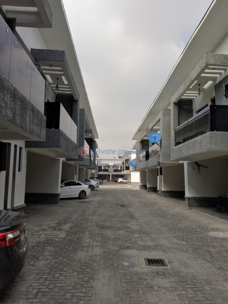 Fully serviced 3 bedroom terrace apartment - 1 3 bedroom Terrace For Rent Salem, Lekki, Ilasan Ikate Elegushi Lekki Lagos - 1