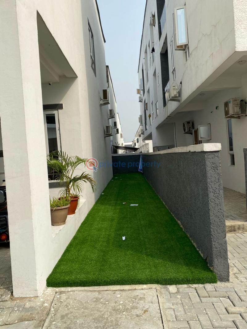 4 bedroom Terraced Duplex For Sale Victoria Garden City Lekki Lagos - 13