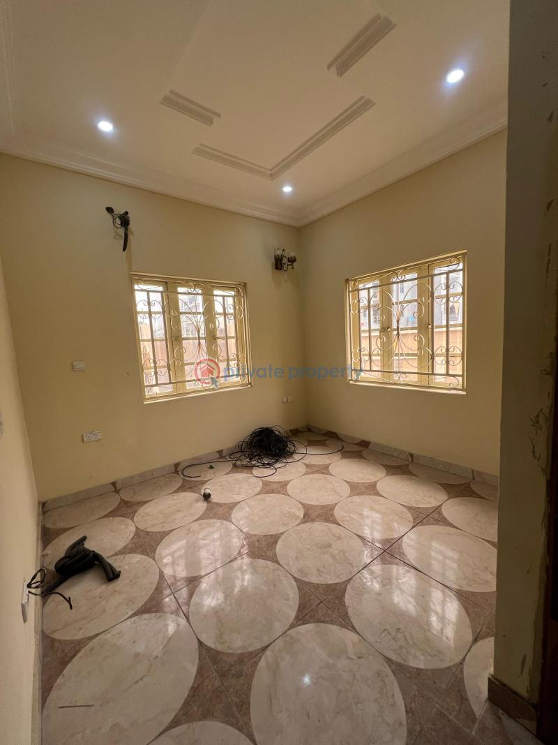 2 bedroom Block Of Flats For Rent Lekki Phase 1 Lagos - 3