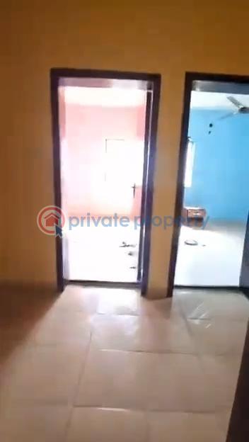 3 bedroom Flat & Apartment For Rent College Road Ogba Lagos - 5