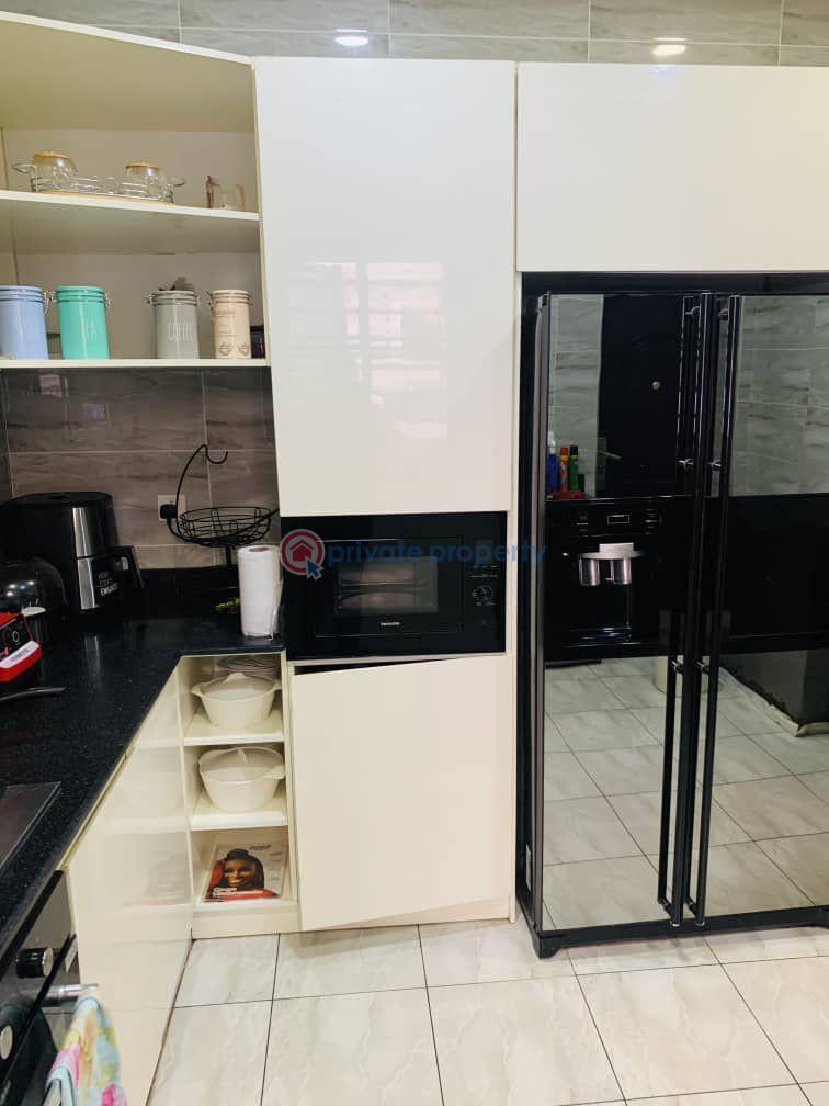 4 bedroom Terraced Duplex For Sale Oniru Victoria Island Lagos - 3