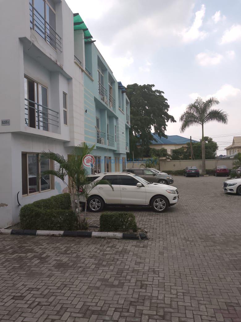 4 bedroom Terraced Duplex For Rent Ikeja GRA Lagos - 7