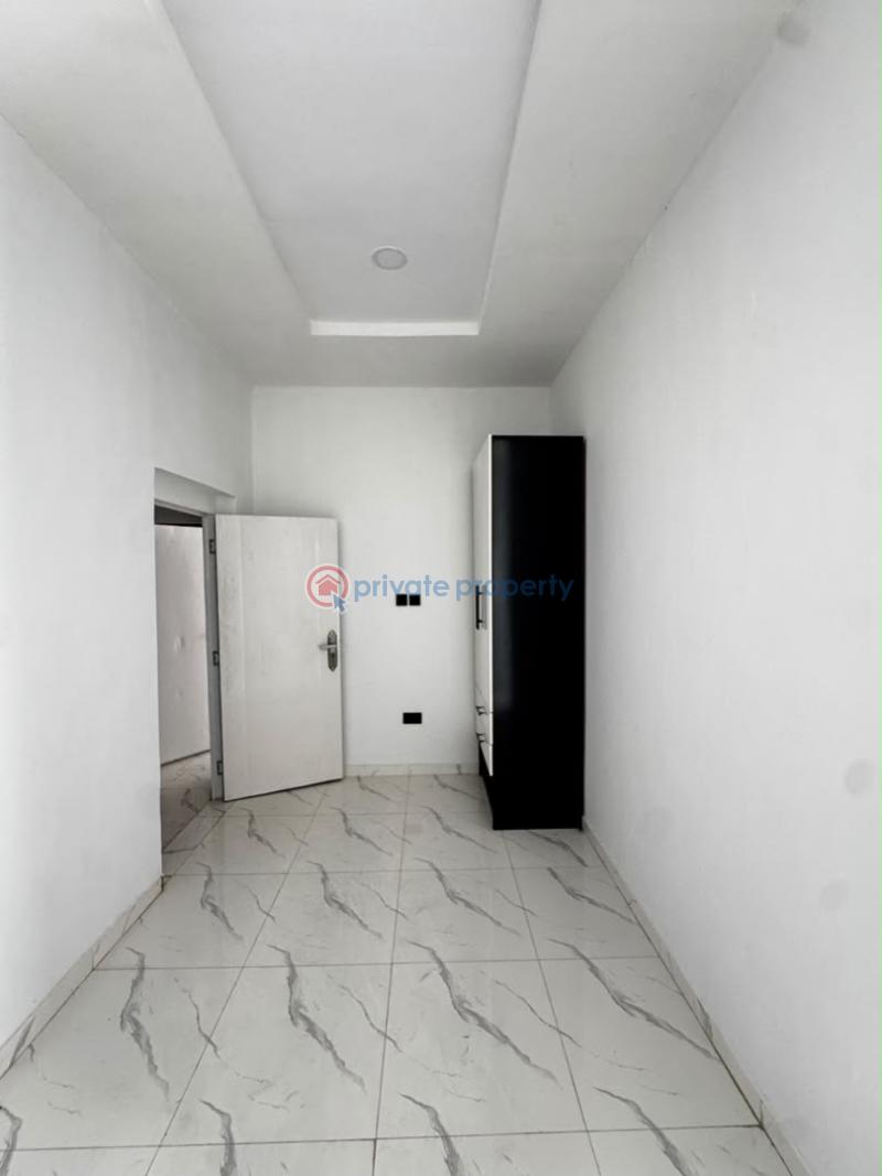 4 bedroom Terrace For Sale Thomas Estate Ajah Lagos - 11