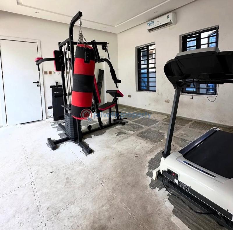 Fully serviced 4 bedroom terraced duplex with swimming pool - 1 4 bedroom Terraced Duplex For Rent Lekki Phase 1 Lagos - 1