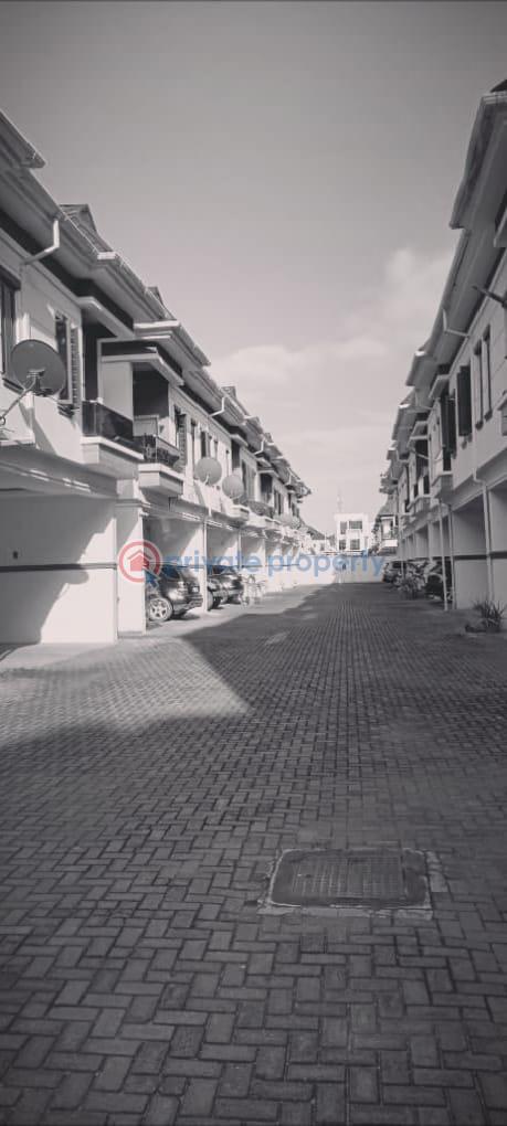 4 bedroom Terrace For Rent Chevron Lekki Lekki Phase 2 Lagos