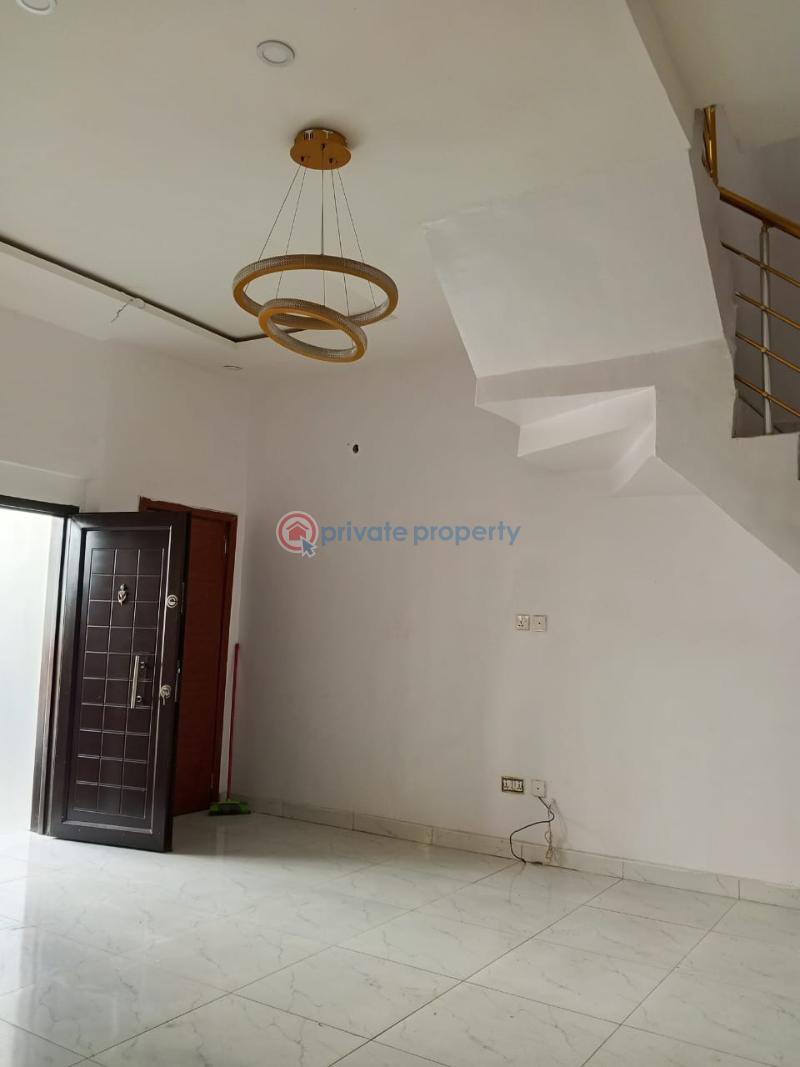 4 bedroom Semi detached Duplex For Rent Ikota Lekki Lagos - 3