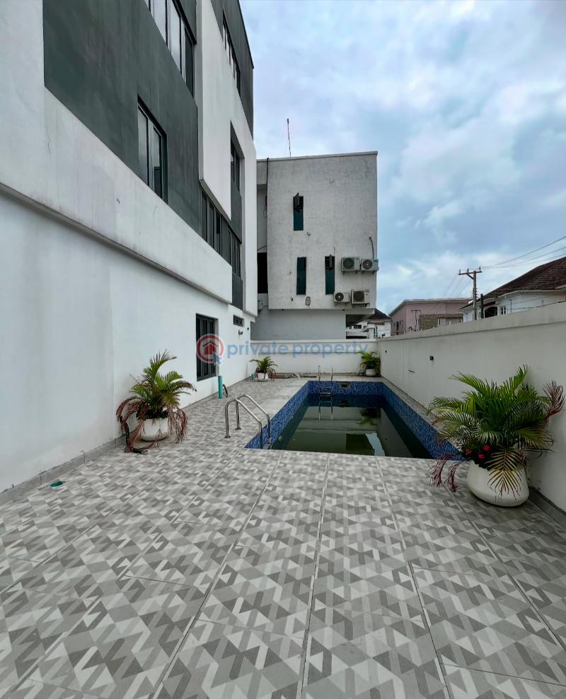 5 bedroom Detached Duplex For Sale Secure Estate At Chevron Drive Lekki Chevron Drive Lekki Lagos - 2