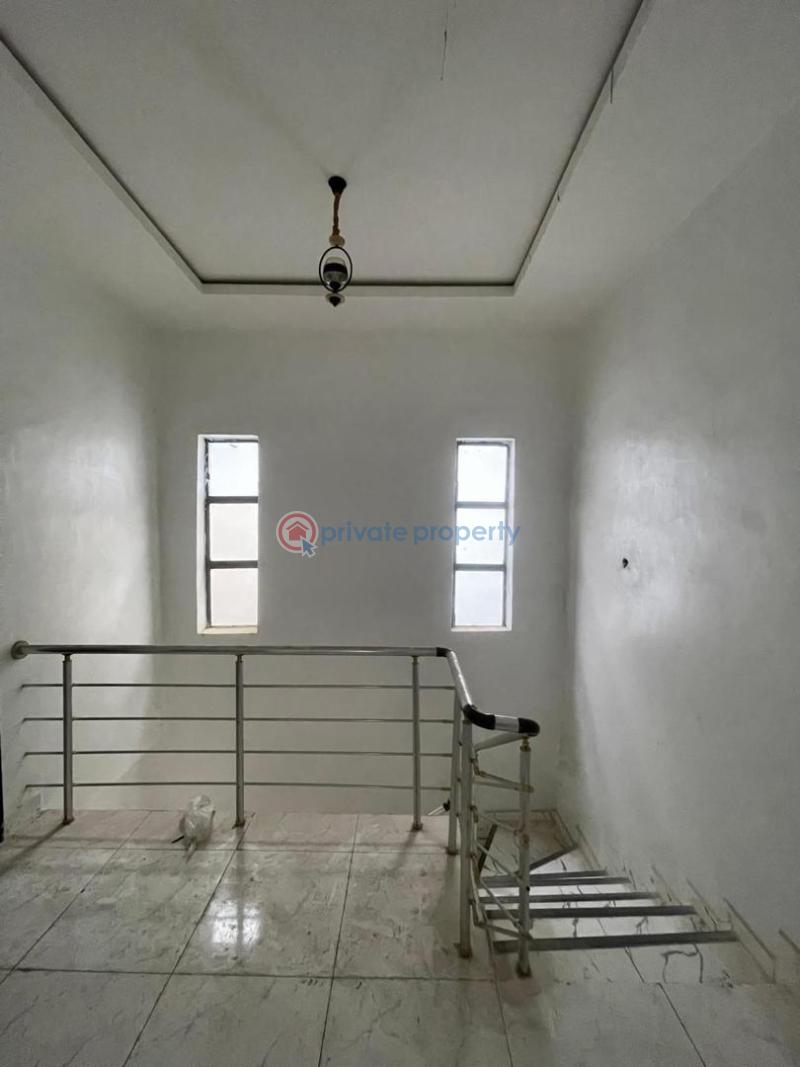 House For Sale Orchid Before The Roundabout Along Lekki Expressway Lagos - 6