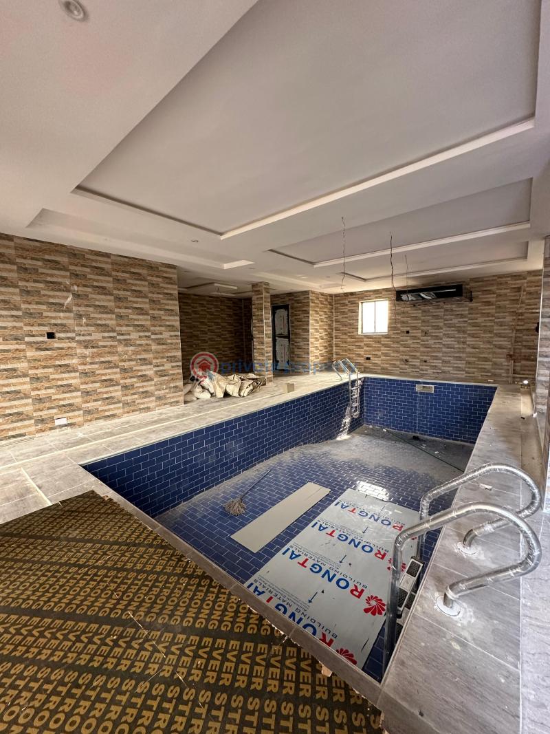 Fully serviced luxury spacious 2 bedroom apartment with swimming pool and gym - 3 2 bedroom House For Sale Ajah Lagos - 3