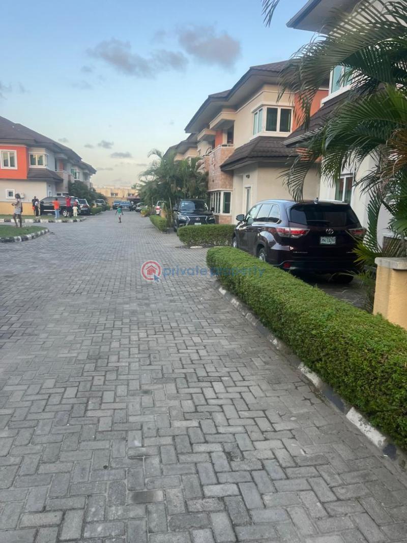 1 bedroom Block Of Flats For Rent Ikate Elegushi Lekki Lagos - 0