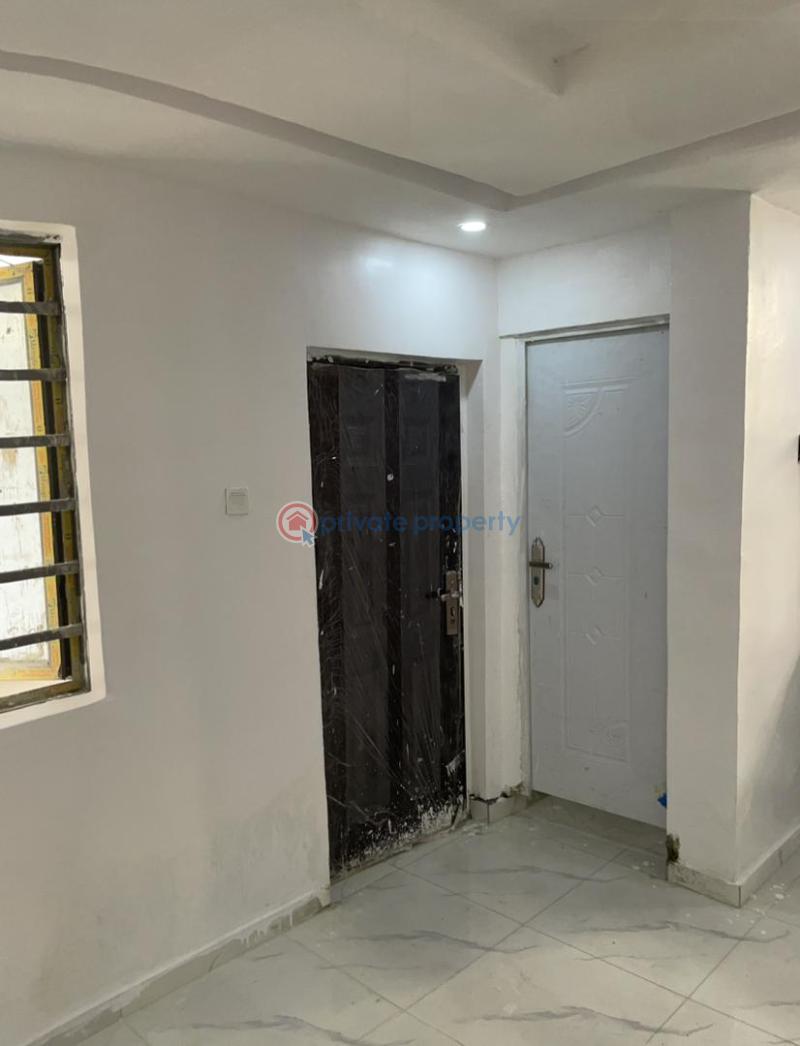 1 bedroom Mini Flat For Rent Osapa London Lekki Lagos - 2