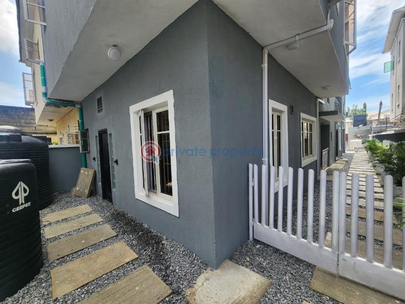 1 bedroom Self Contain For Rent Lekki Phase 1 Lagos - 3
