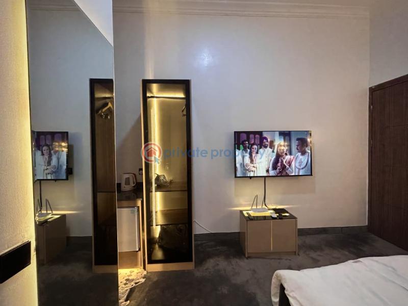1 bedroom Self Contain For Rent Off Freedom Way Lekki Phase 1 Lagos - 2