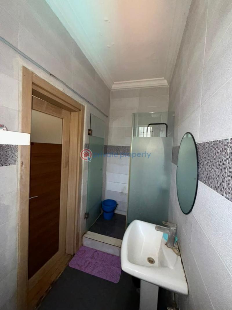 Shared Apartment For Rent Off Freedom Way Lekki Phase 1 Lagos - 3