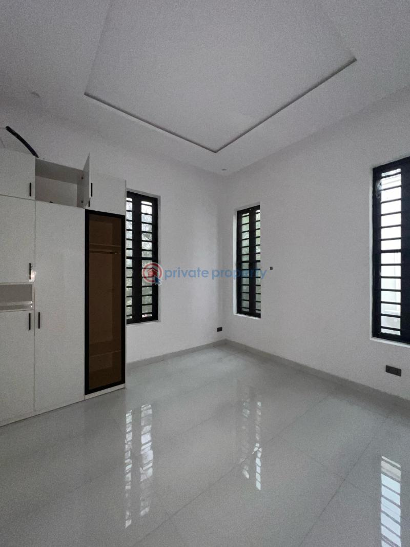 5 bedroom Detached Duplex For Sale Lekki Lagos - 1