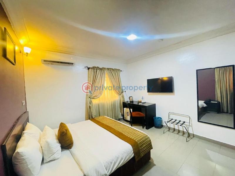 10 bedroom Hotel For Sale Gra, Ikeja, Lagos Ikeja GRA Lagos - 3