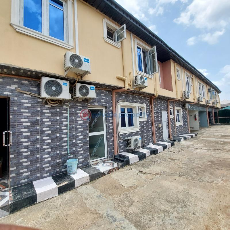 Functional hotel - 0 Hotel For Sale Alimosho Lagos - 0