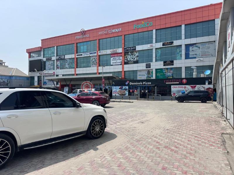 Mall/Complex/Plaza For Sale Orchid Road Lekki Expressway Lagos - 8