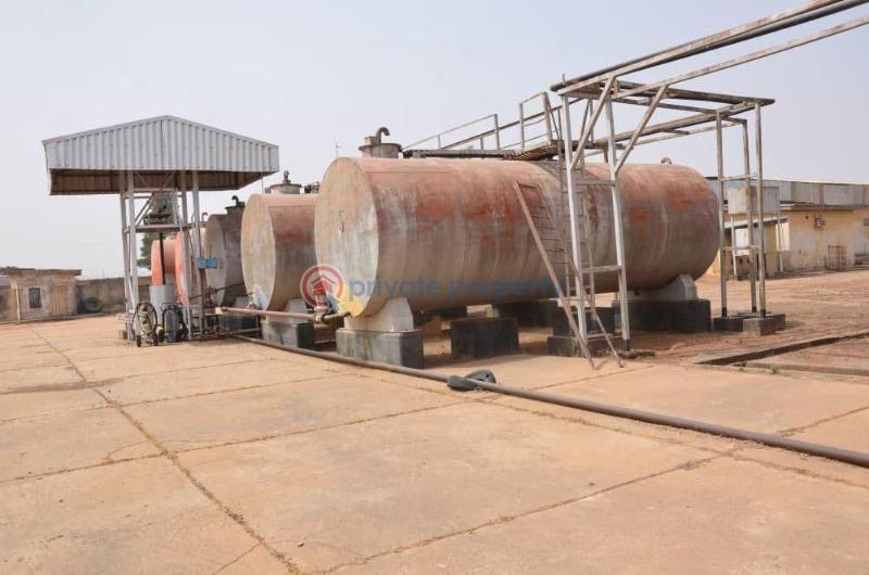 10 bedroom Tank Farm For Sale Near Kaduna Refinery, Chikun Lga, Kaduna State Kaduna South  - 4
