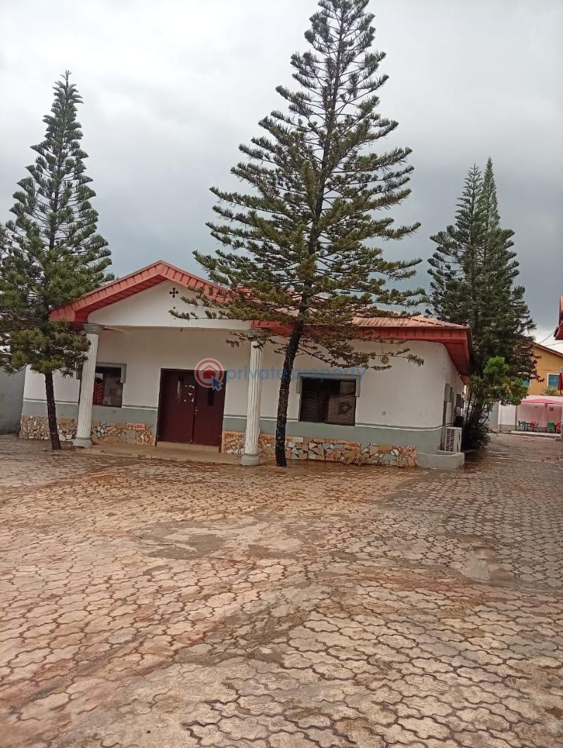 10 bedroom Hotel For Sale Akinde Road Alakuko Lagos Ijaye Ojokoro Ifako-Ijaiye Lagos - 3