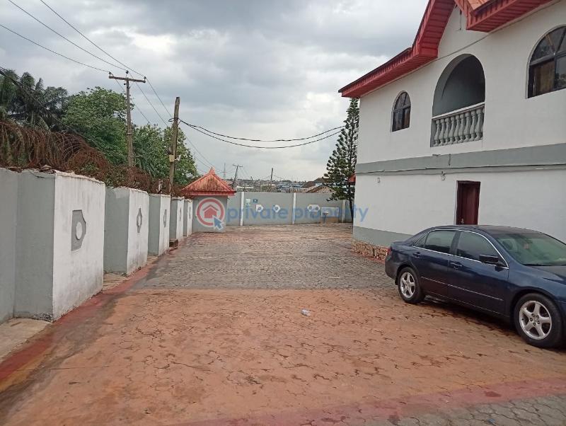 10 bedroom Hotel For Sale Akinde Road Alakuko Lagos Ijaye Ojokoro Ifako-Ijaiye Lagos - 4