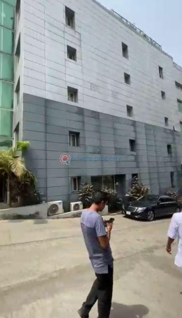 10 bedroom Hotel For Sale Wuze 4 Wuse Abuja Phase 1  - 3