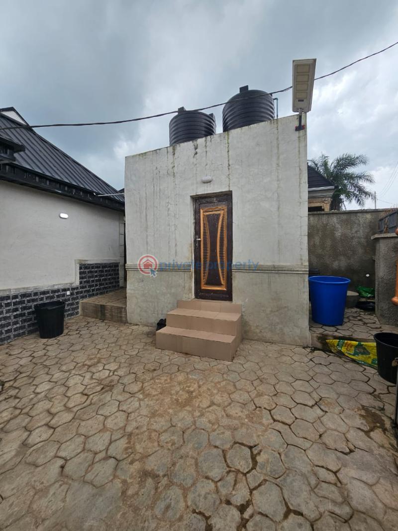 10 bedroom Hotel For Sale Isala Remo By Gateway Polytechnic Ogun State Isala Remo North Ogun - 3