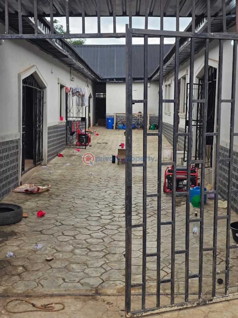 10 bedroom Hotel For Sale Isala Remo By Gateway Polytechnic Ogun State Isala Remo North Ogun - 5