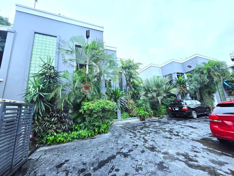 1 bedroom Flat & Apartment For Rent Lekki Phase 1 Lagos - 0