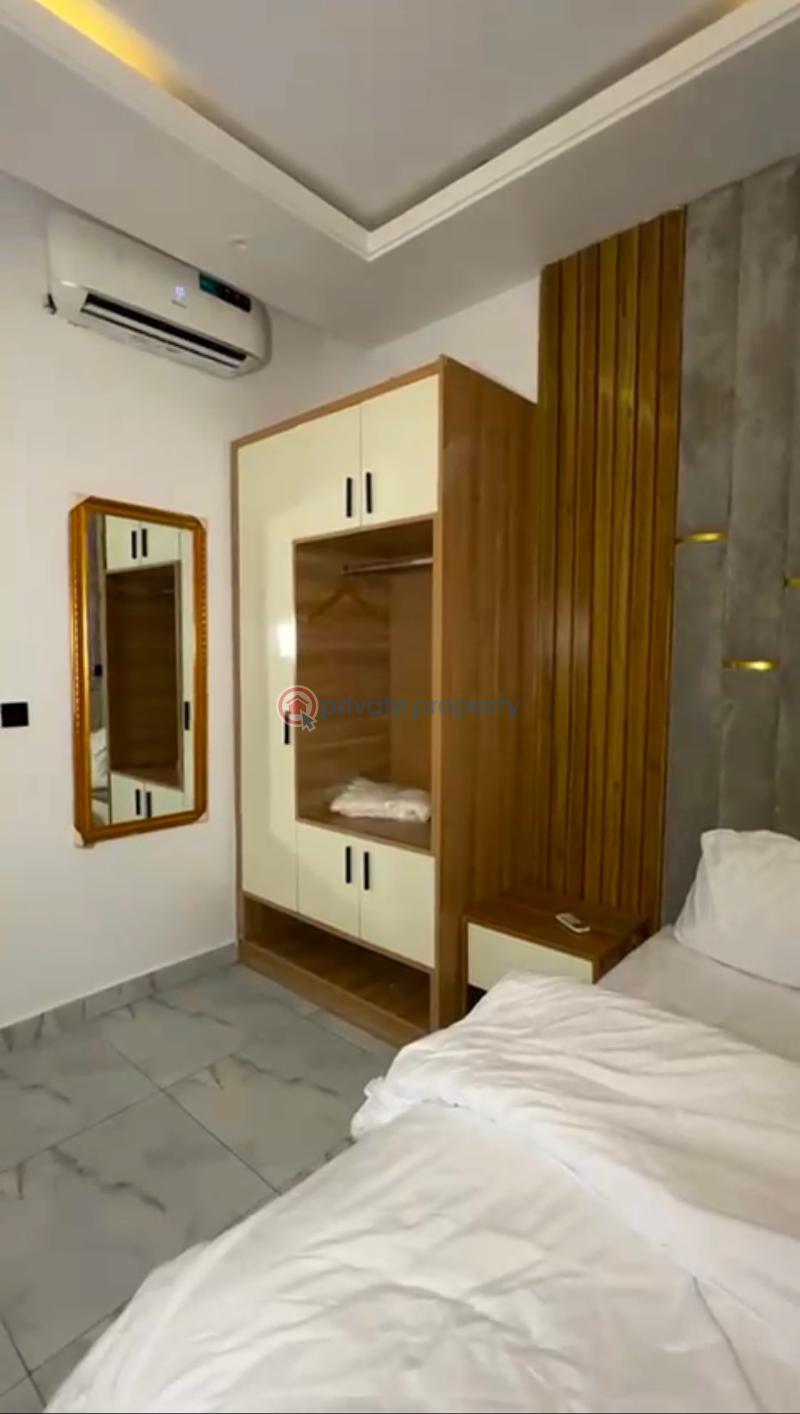 1 bedroom Block Of Flats For Rent Lekki Phase 1 Lagos - 4