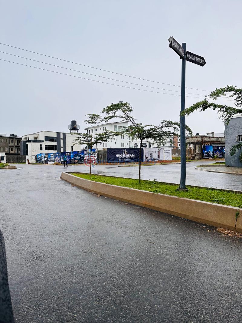 Furnished 2 bedroom apartment - 2 2 bedroom Block Of Flats For Sale Jahi Abuja Phase 2  - 2