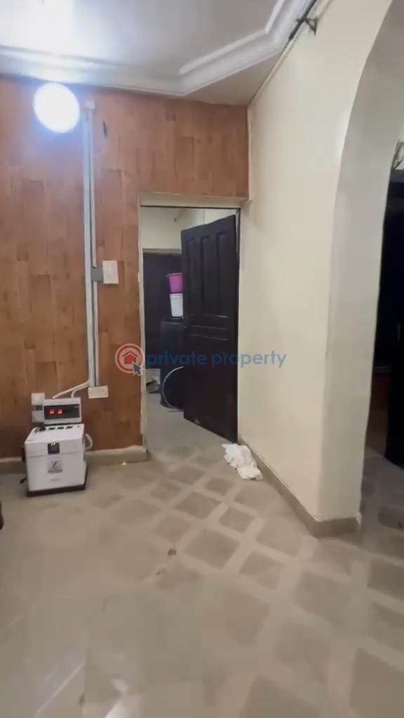 2 bedroom Block Of Flats For Rent Off Pedro Rd Charlie Boy Palmgroove Shomolu Lagos - 3