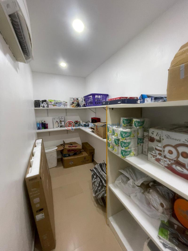 3 bedroom Block Of Flats For Rent Turnbull Street Off Banana Road Ikoyi Lagos - 12