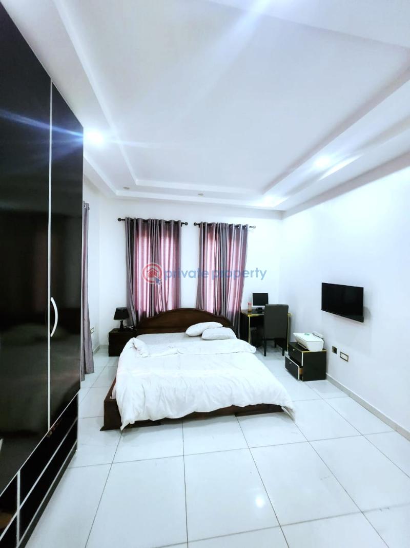 3 bedroom Flat & Apartment For Rent Lekki Right Lekki Phase 1 Lagos - 3