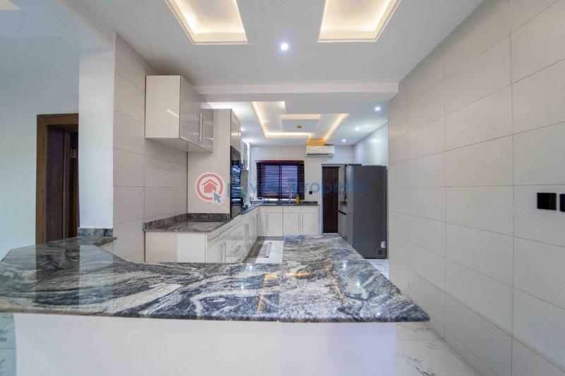3 bedroom Flat & Apartment For Rent Victoria Island Lagos - 2