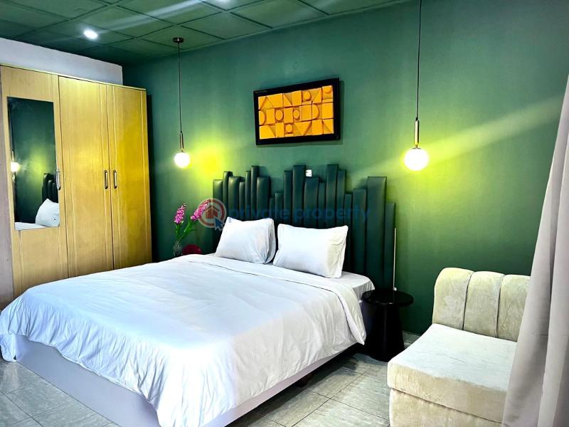 Luxurious spacious 3 bedroom self service - 3 3 bedroom Block Of Flats For Rent Off Durosimi Eti Dr Lekki Phase 1 Lagos - 3