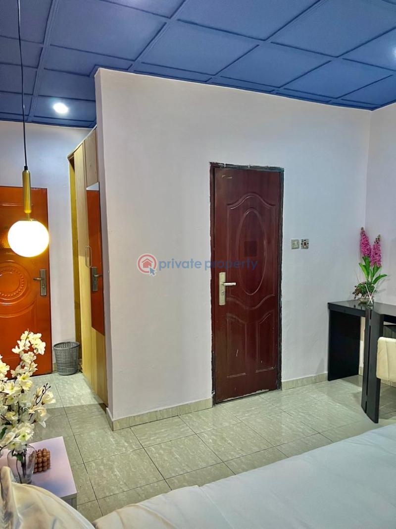 Luxurious spacious 3 bedroom self service - 12 3 bedroom Block Of Flats For Rent Off Durosimi Eti Dr Lekki Phase 1 Lagos - 12