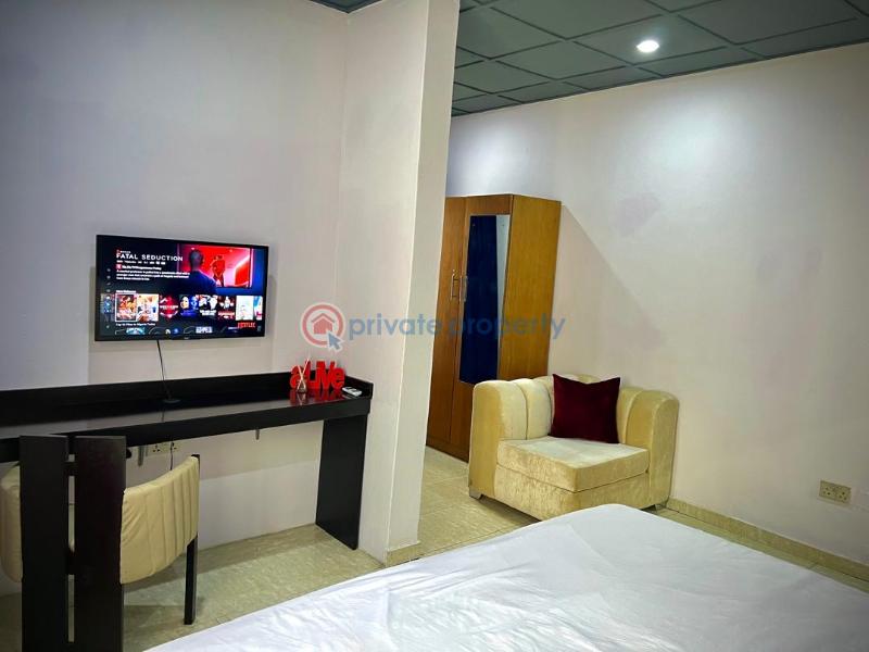 Luxurious spacious 3 bedroom self service - 15 3 bedroom Block Of Flats For Rent Off Durosimi Eti Dr Lekki Phase 1 Lagos - 15